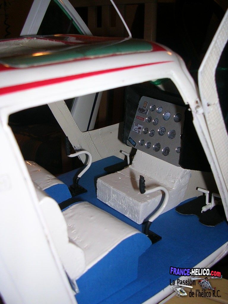 helico2 cote droit plastic + tableau de bord