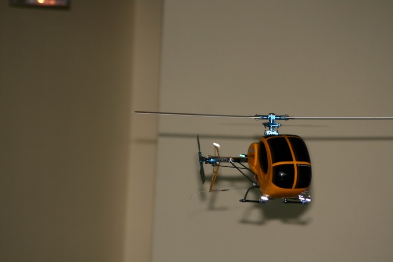 Hugue 300 (Trex 450) - Indoor 1